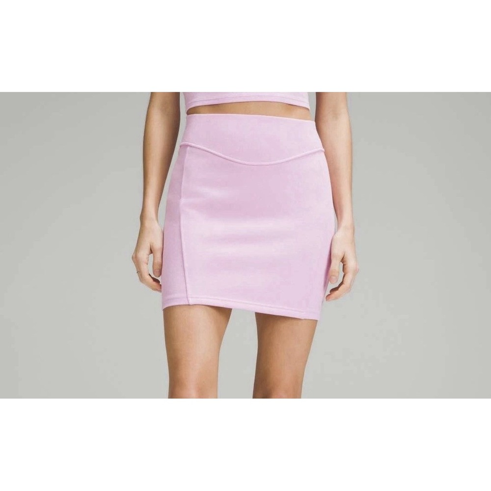 NWT Lululemon Scuba Size‎ Small High Rise Mini Skirt Vital Pink
